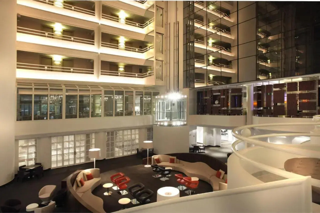AC Hotel by Marriott Ambassadeur Antibes - Juan Les Pins