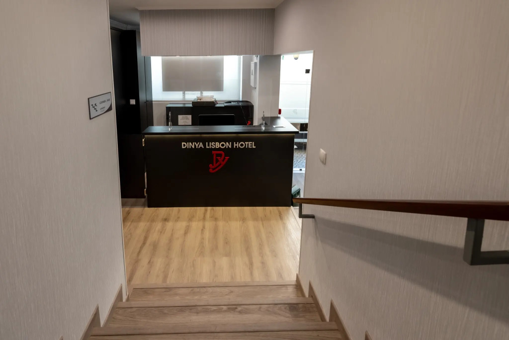 Dinya Lisbon Hotel