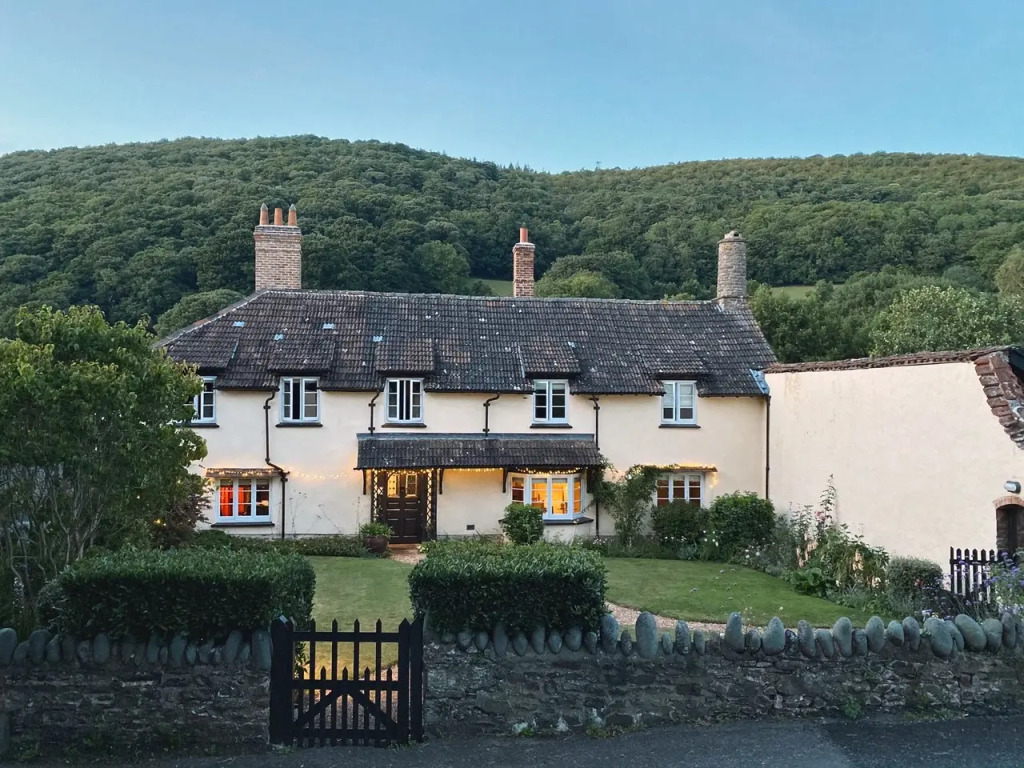 Cross Lane House