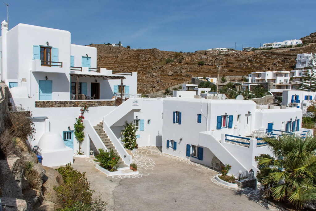 Katerina Studios & Apartments