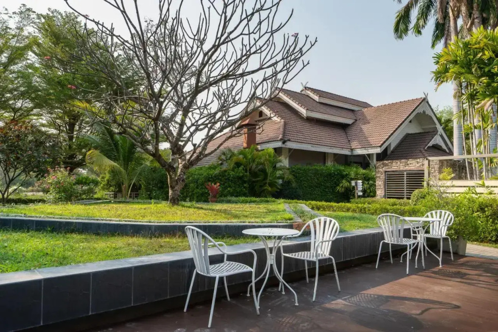 Le Charme Sukhothai Historical Park