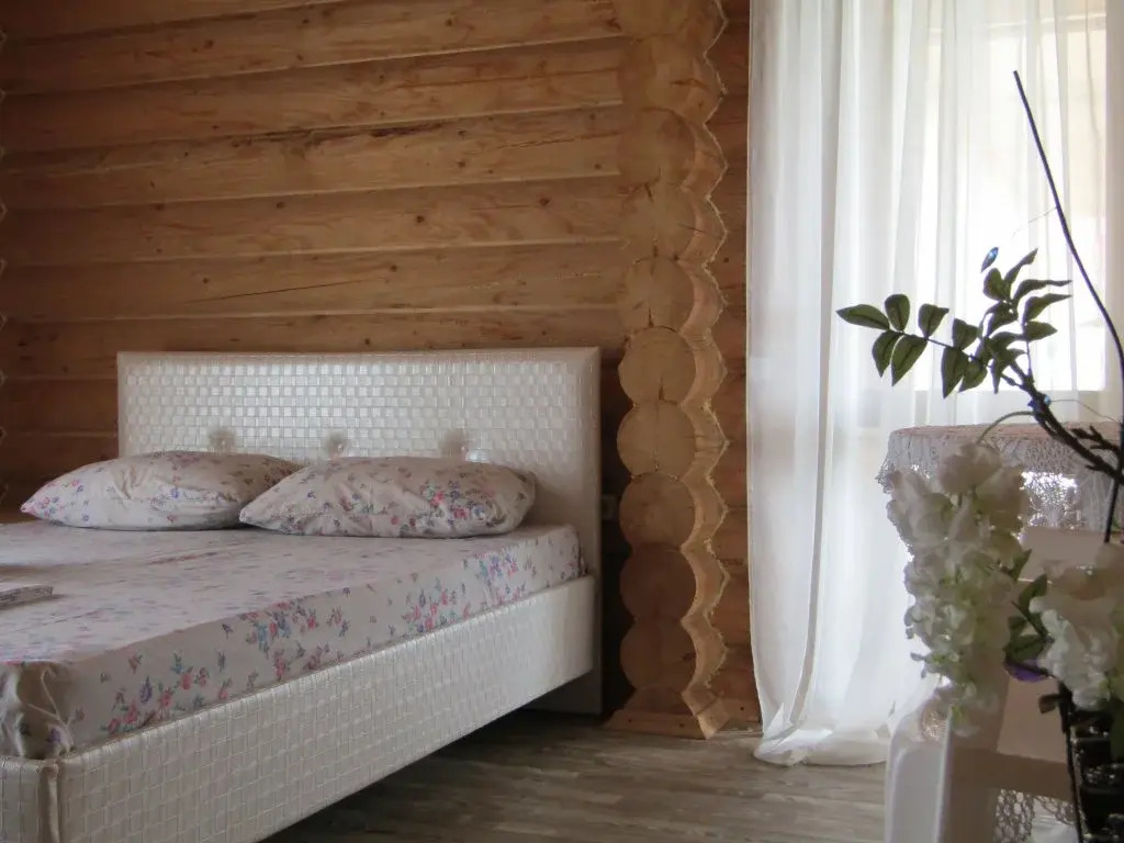Izbushka Guest House