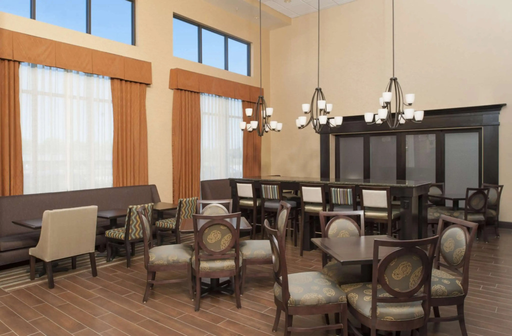 Hampton Inn & Suites Moline-Quad City Intl Aprt