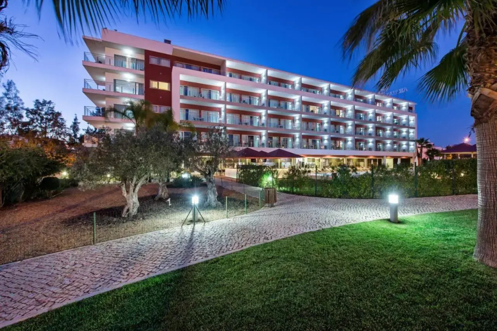 Areias Village Beach Suite Hotel