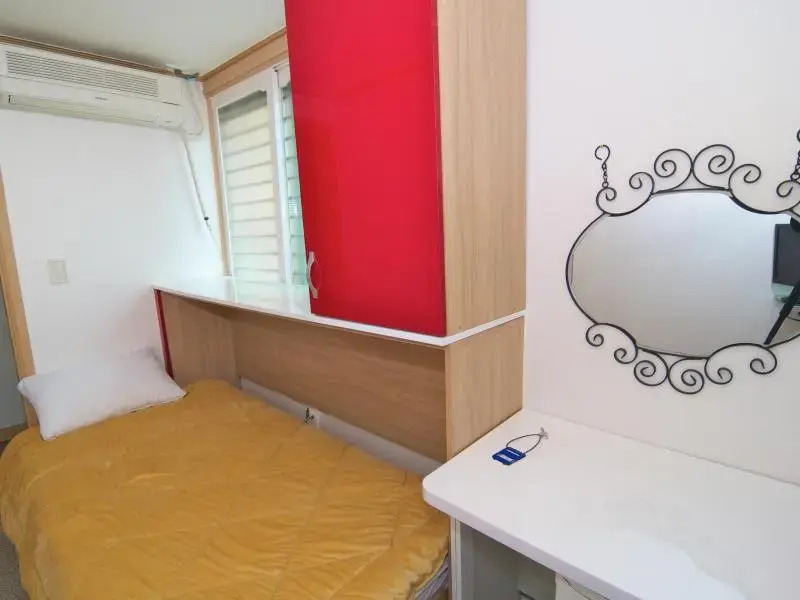 2c House