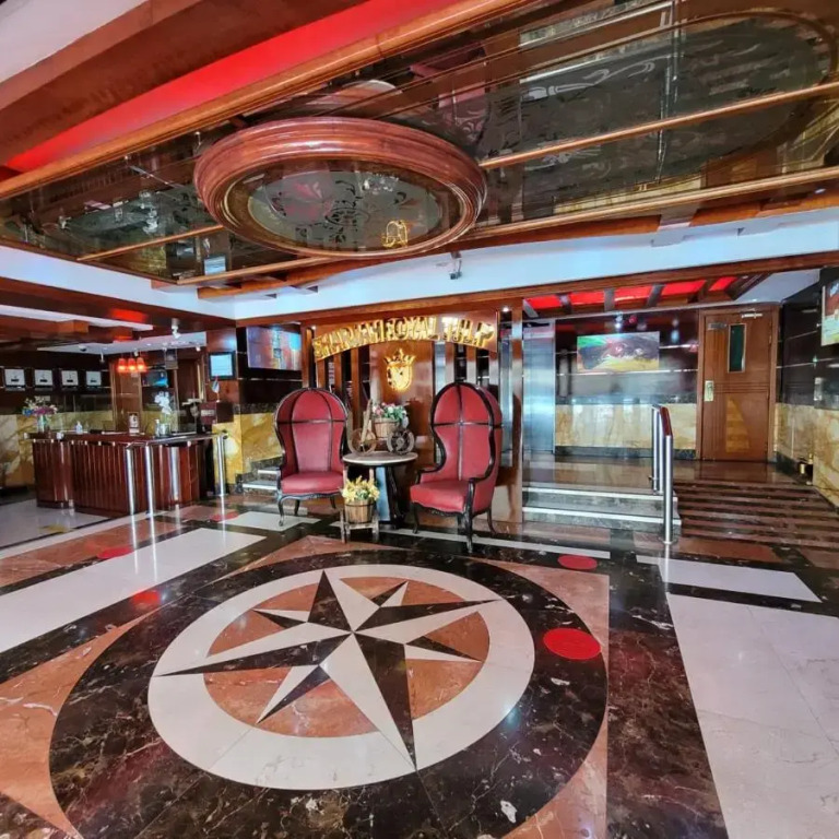 Royal Tulip Dancenter Suites Sharjah