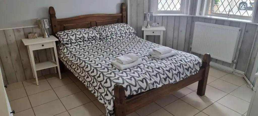 Rowcroft Lodge Guest House B&B