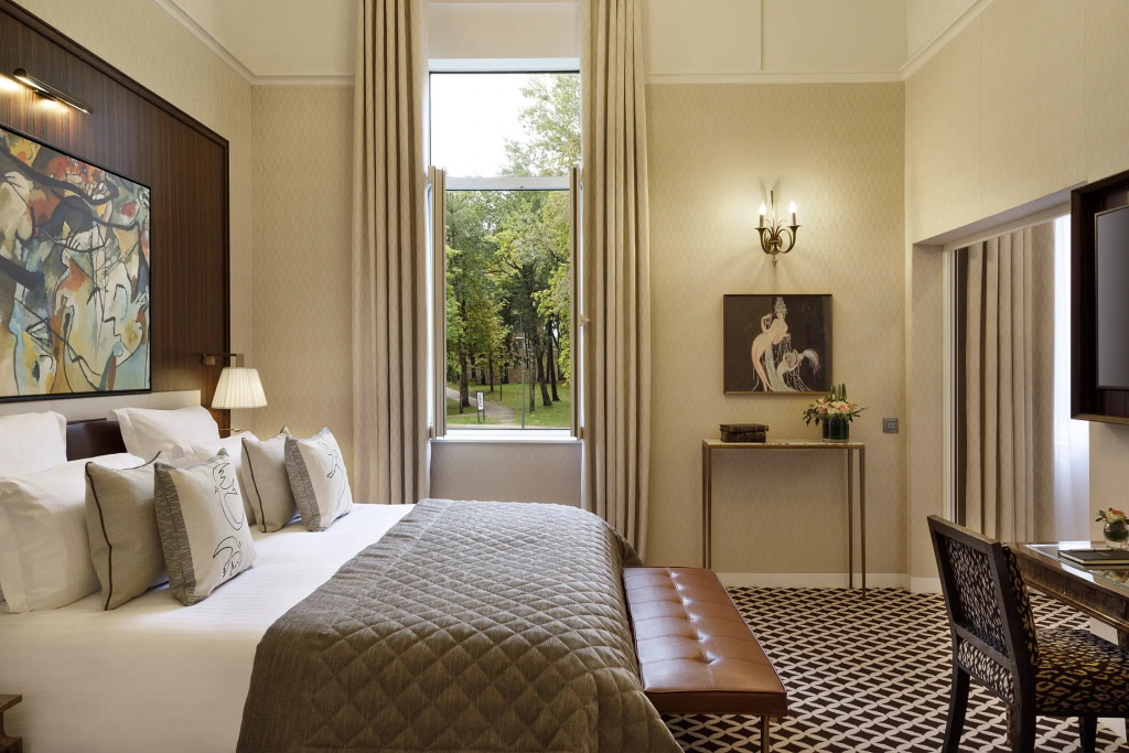 Hôtel Barrière Le Westminster