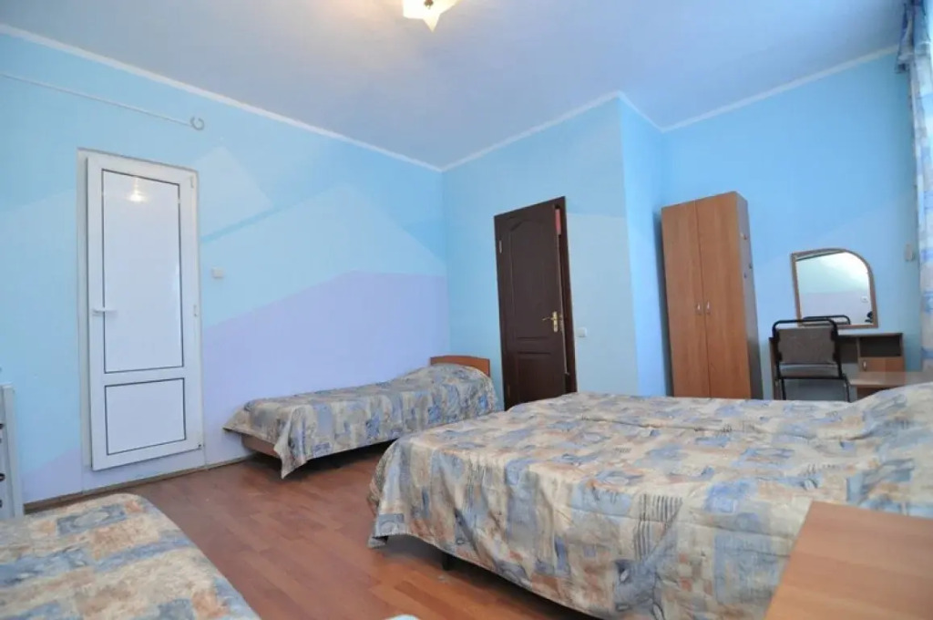 Kardinal Guest House
