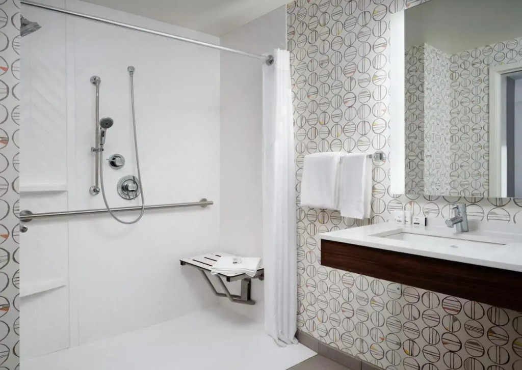 Holiday Inn Boston - Dedham Hotel & Conference Center by IHG
