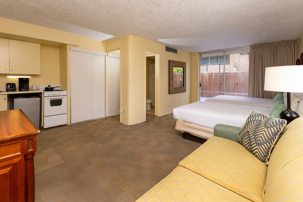 Ohia Waikiki Studio Suites