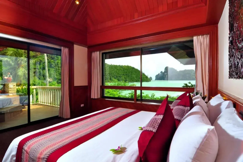 Phi Phi Island Cabana Hotel