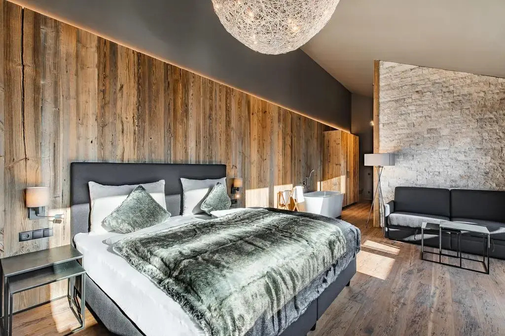 ALMMONTE SENSUM SUITES - Funky Living Hotel
