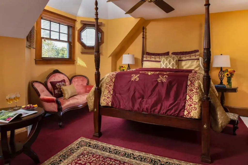 Palmer House Inn