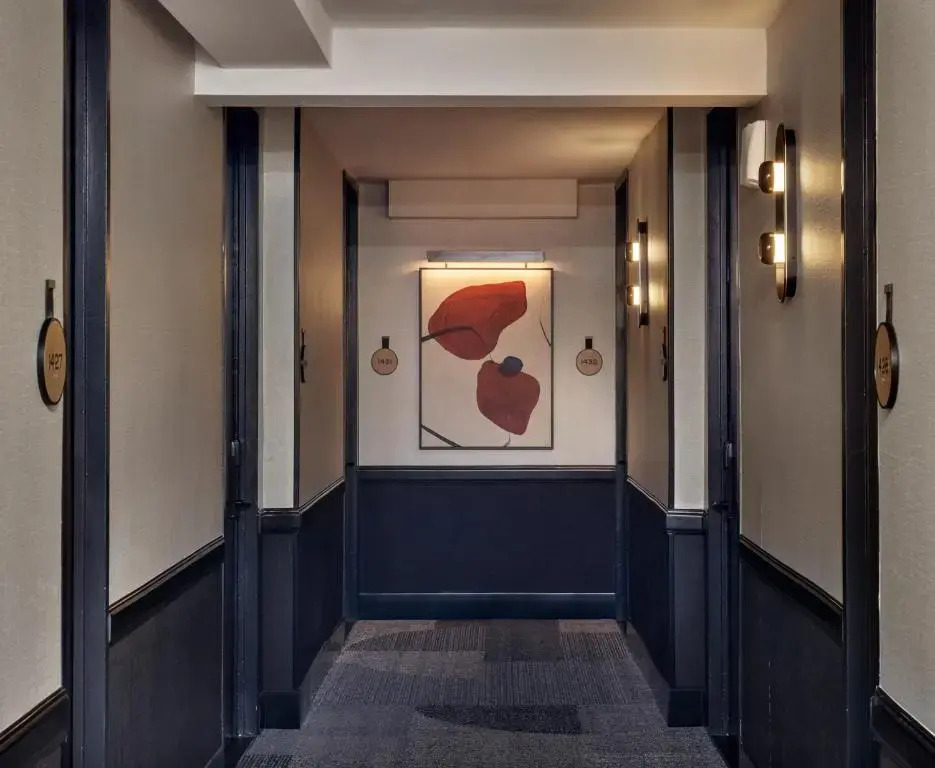 Kimpton Theta New York - Times Square by IHG