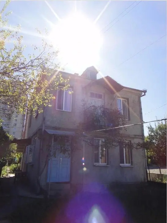 Guest House Lakoba 32