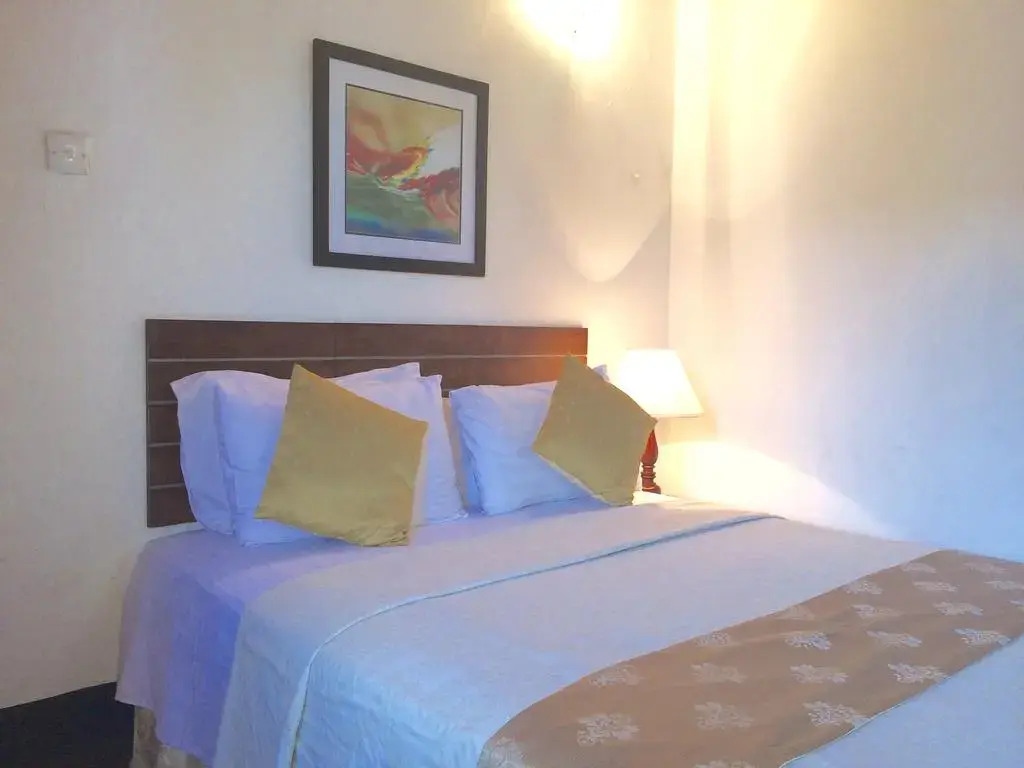 Tropic Inn - Mount Lavinia