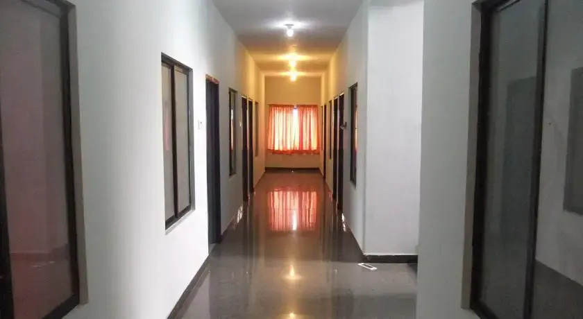 Dee Comfort Inn Guest House