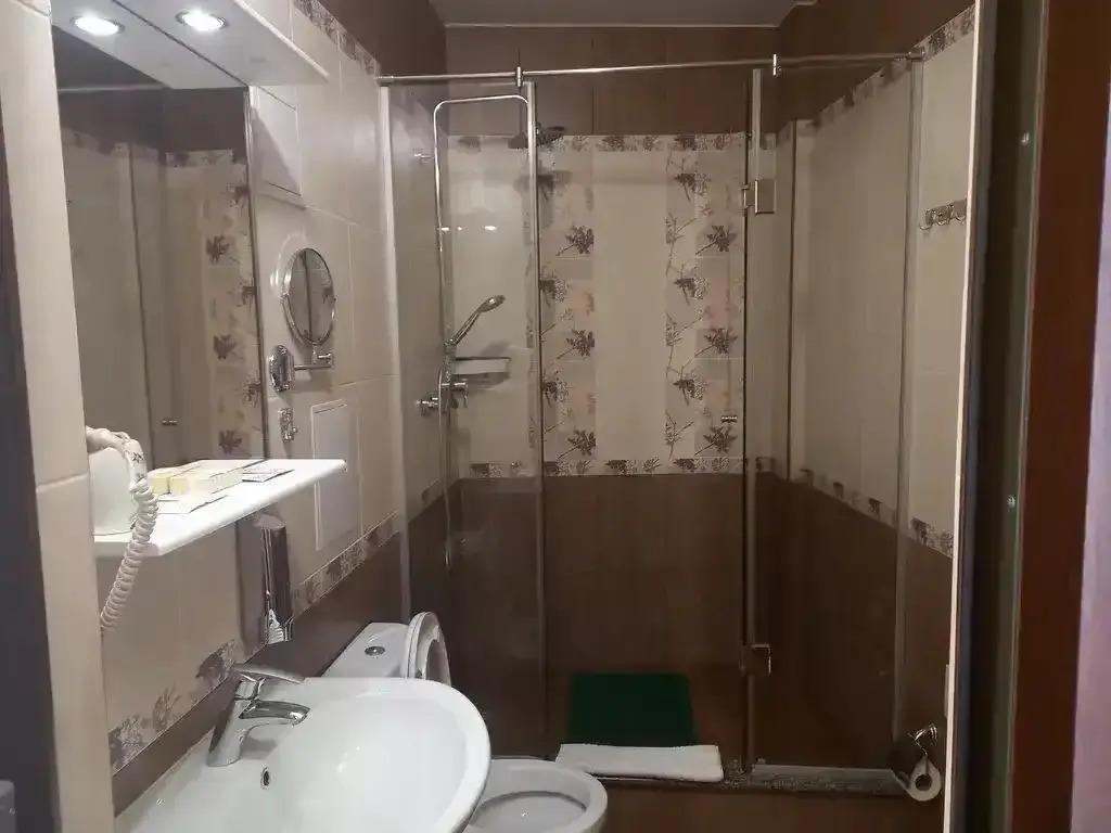 Neptun u Morya Guest House