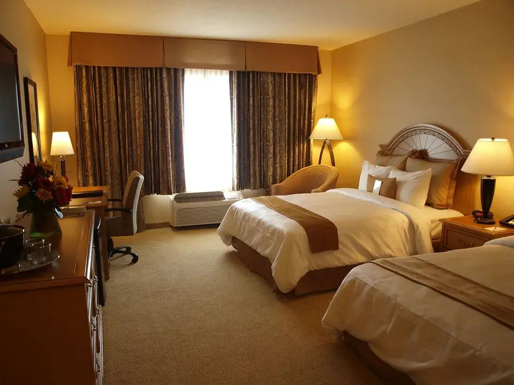 The Inn at Charles Town / Hollywood Casino