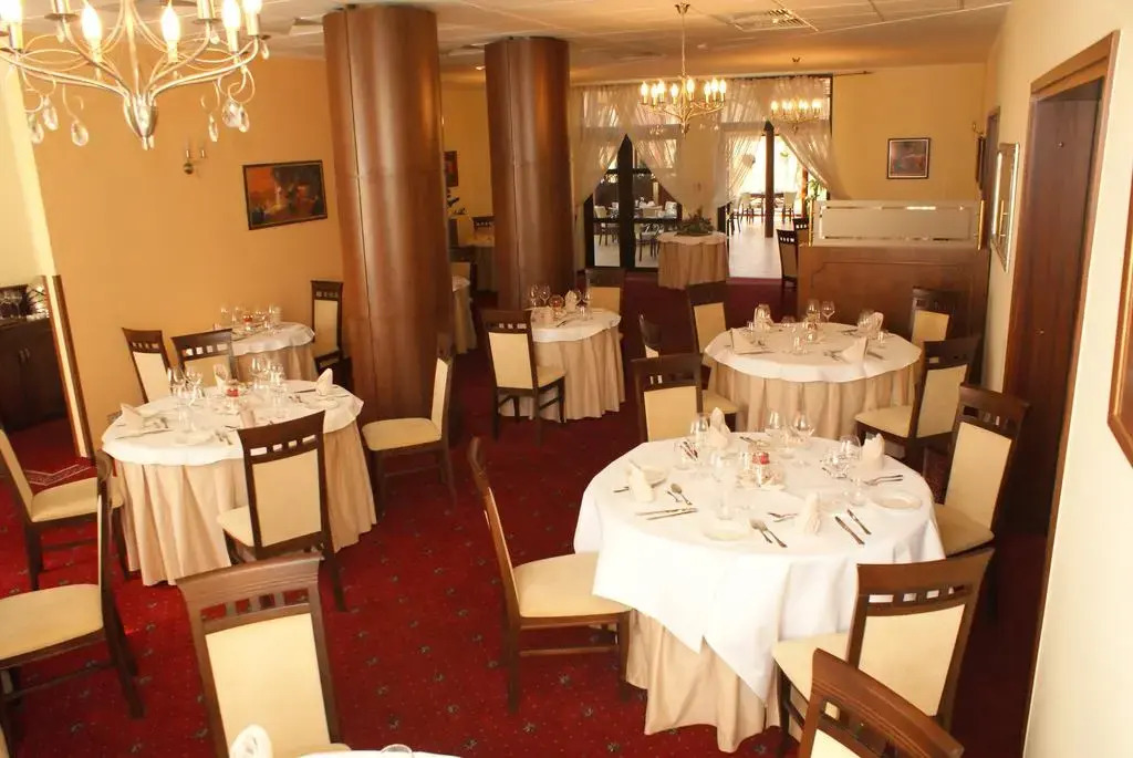 Grand Royal Hotel
