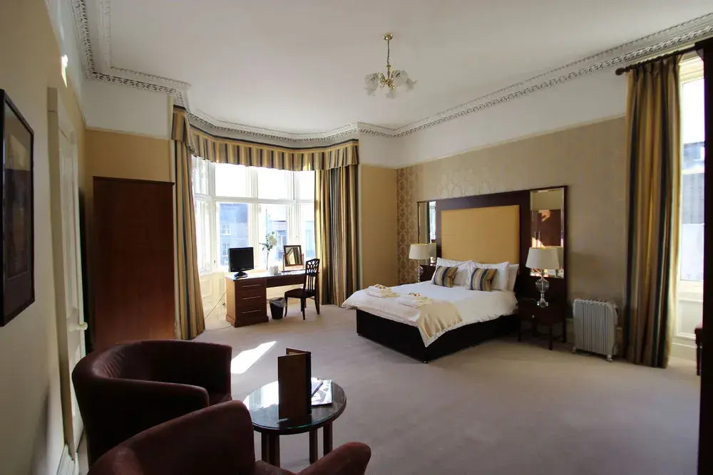 Chapelbank Hotel  Bistro