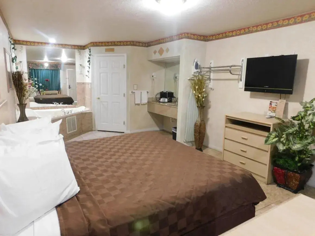 Country Hill Inn & Suite Eagle Pass
