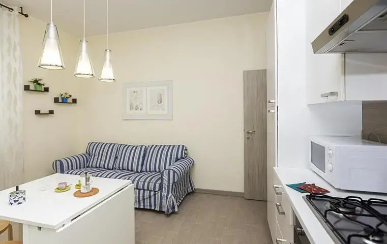 Pastorelli - 3497 - Milan - HLD 37374