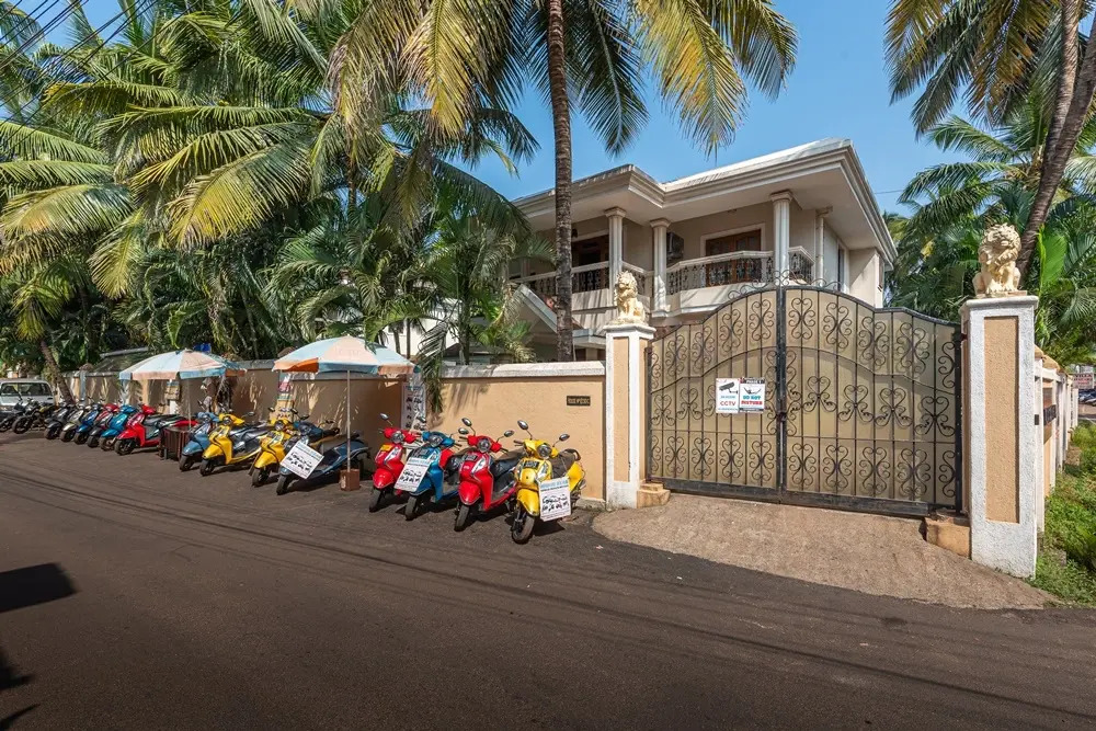 Villa Calangute Phase 17 -16 or 17BHK -Great For Large Groups