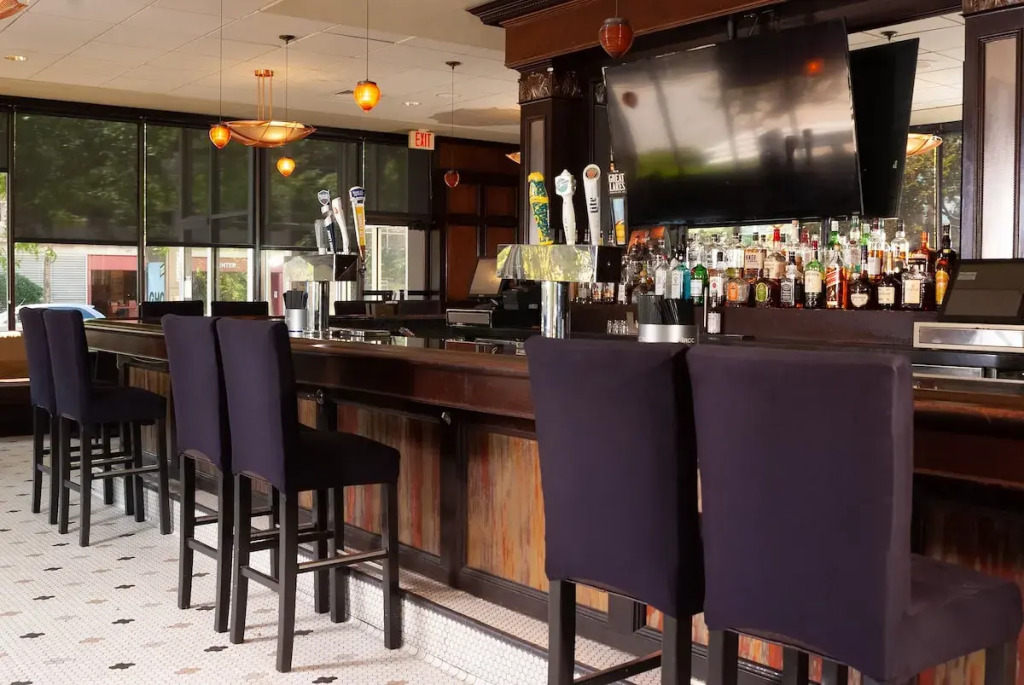 DoubleTree by Hilton Hotel Cleveland Downtown - Lakeside