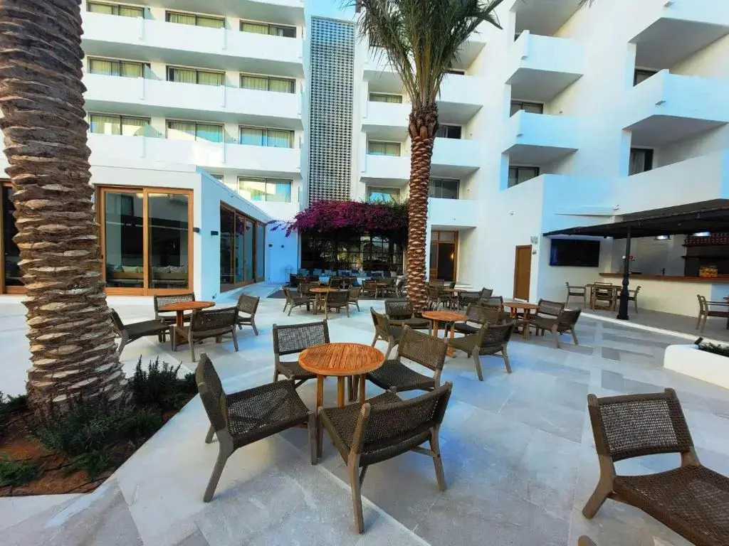 Hotel Tres Torres
