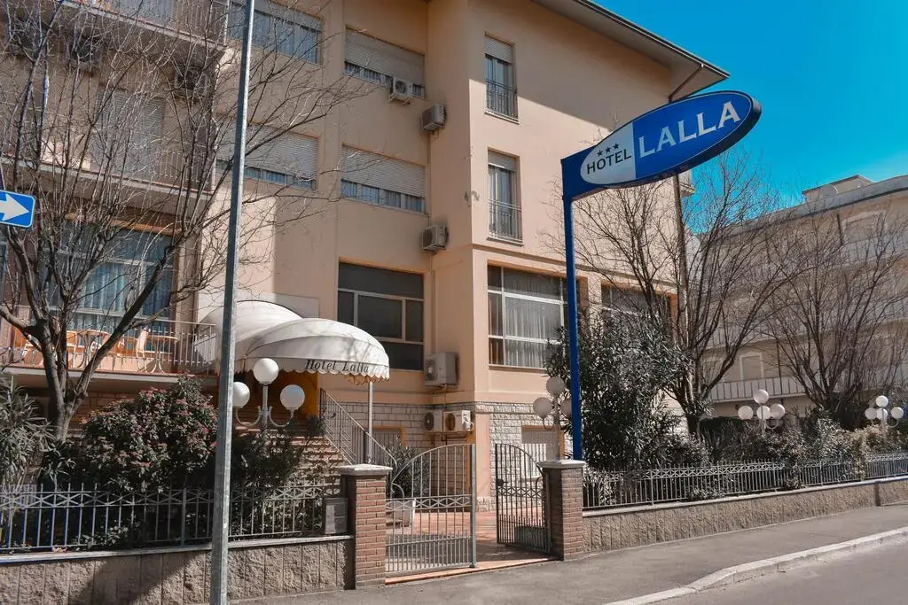 Hotel Lalla