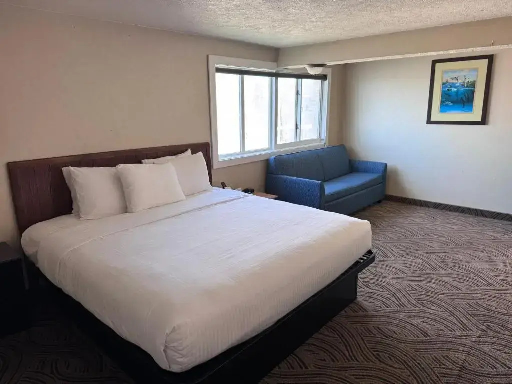 Promenade Inn & Suites Oceanfront