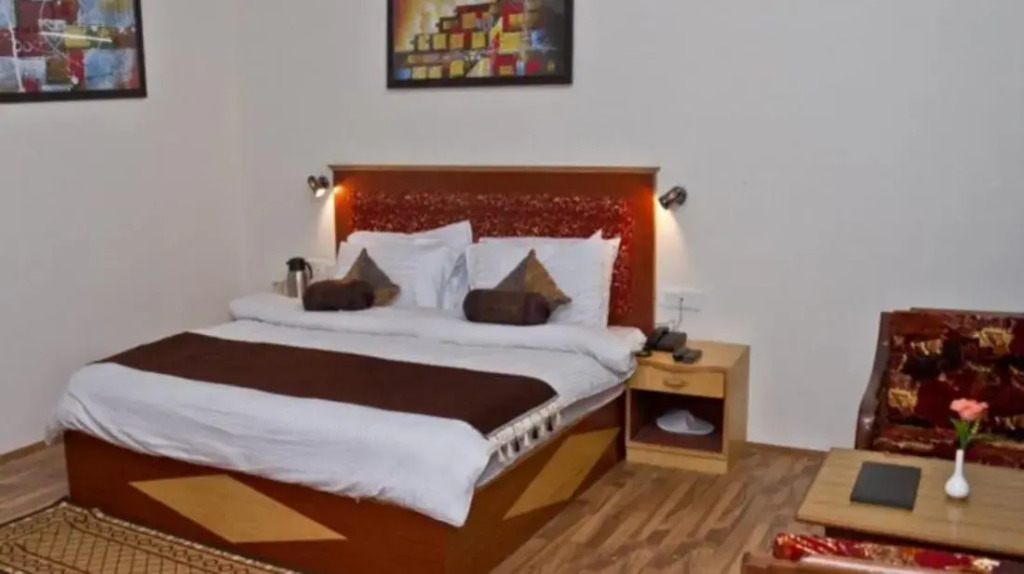 Hotel Prini Palace Manali