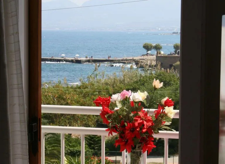 Lovely Holidays Hotel