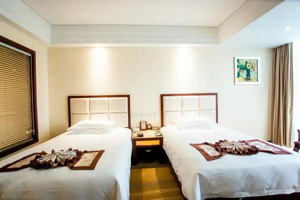 Zhongzhou Yufeng International Hotel