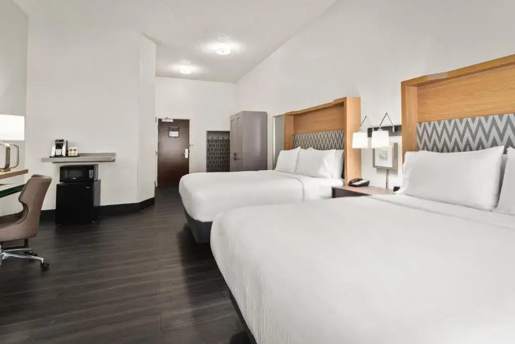Holiday Inn & Suites Bothell an IHG Hotel