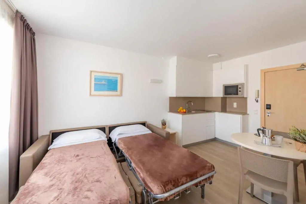 Atenea Park Suites & Apartments