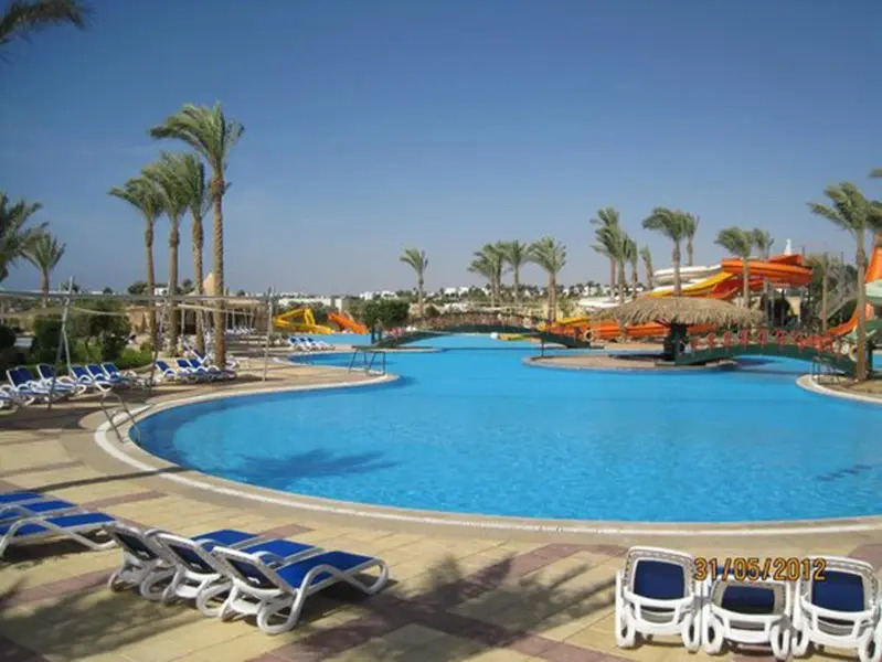 Dessole Nesco Waves Resort