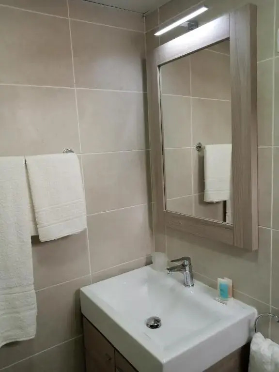 MERINA HOTEL