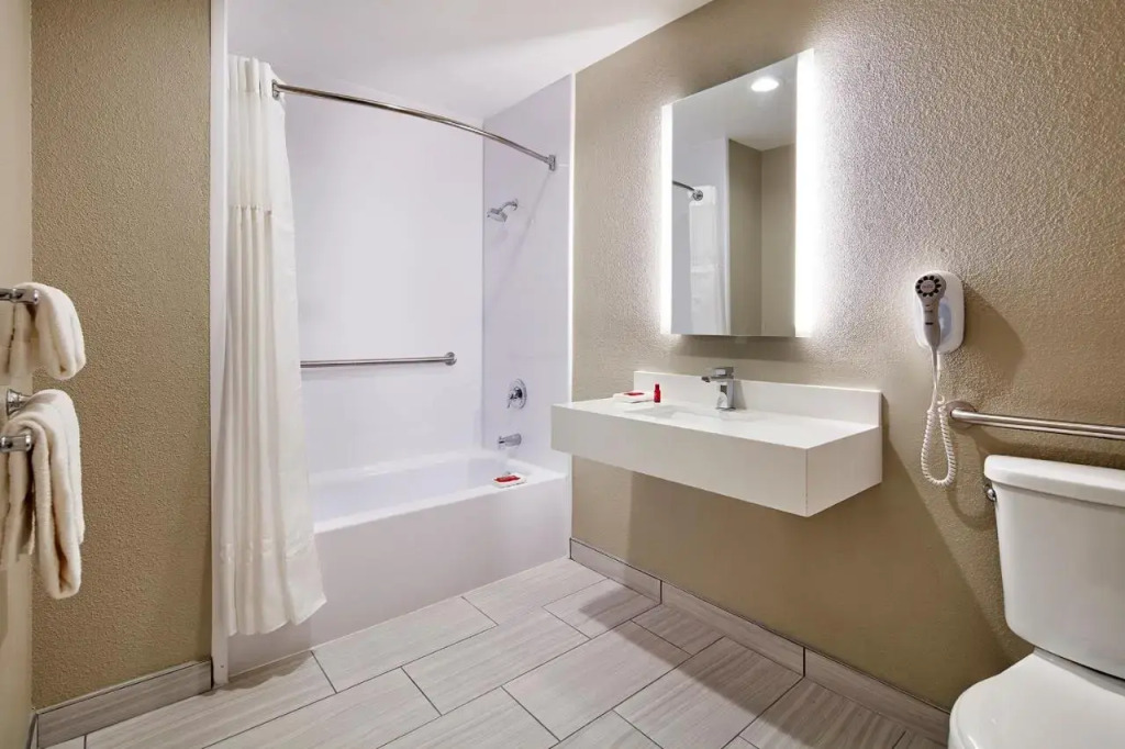 SureStay Hotel by Best Western San Diego Pacific Beach