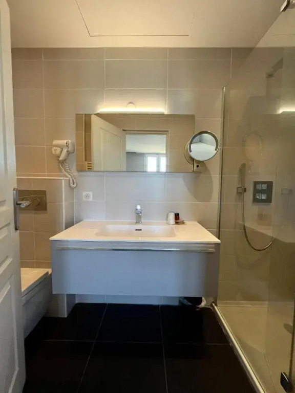 Hotel Flots dAzur Promenade des Anglais