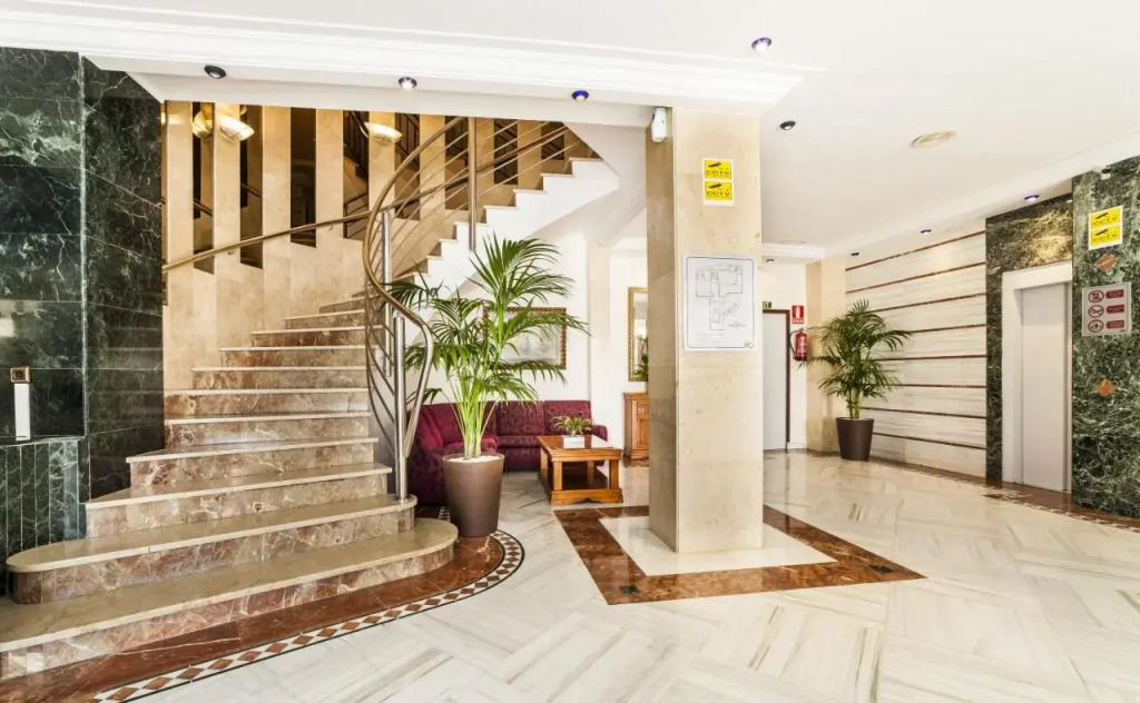 Отель Globales Condes de Alcudia