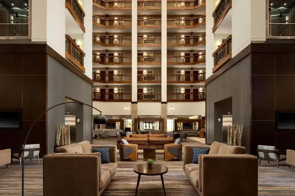 Minneapolis Marriott Northwest Hotel & Conference Center