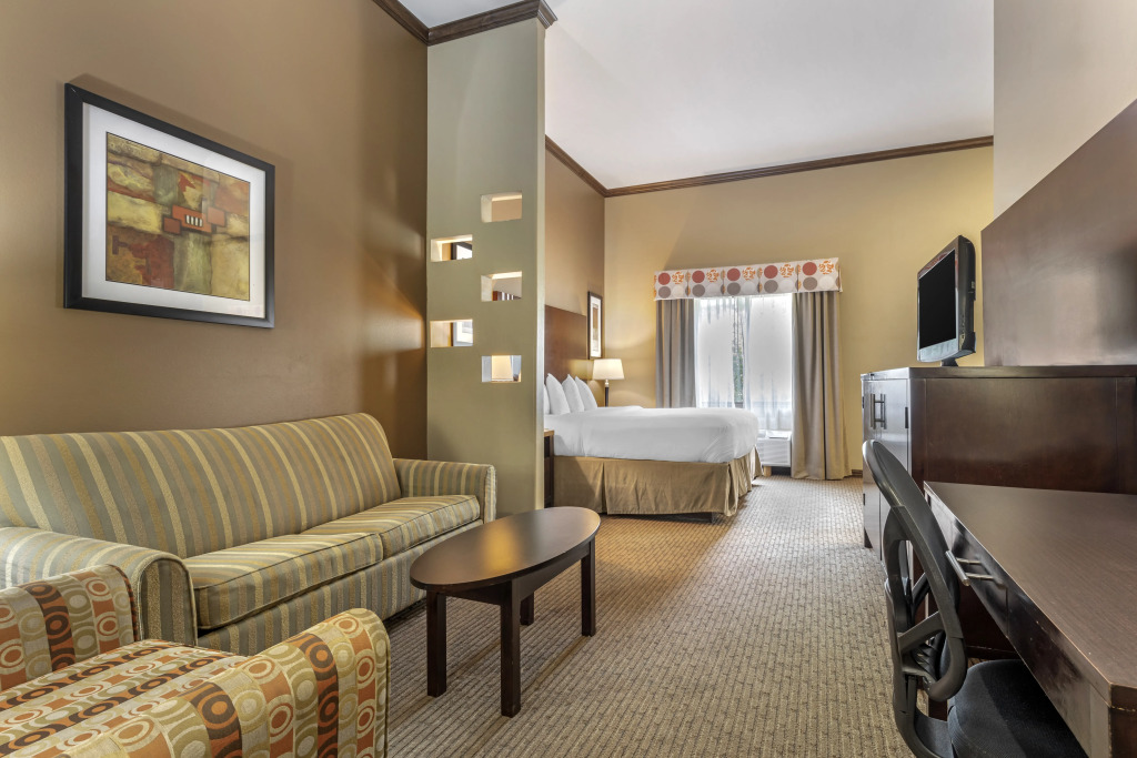 Best Western Plus Texoma Hotel & Suites
