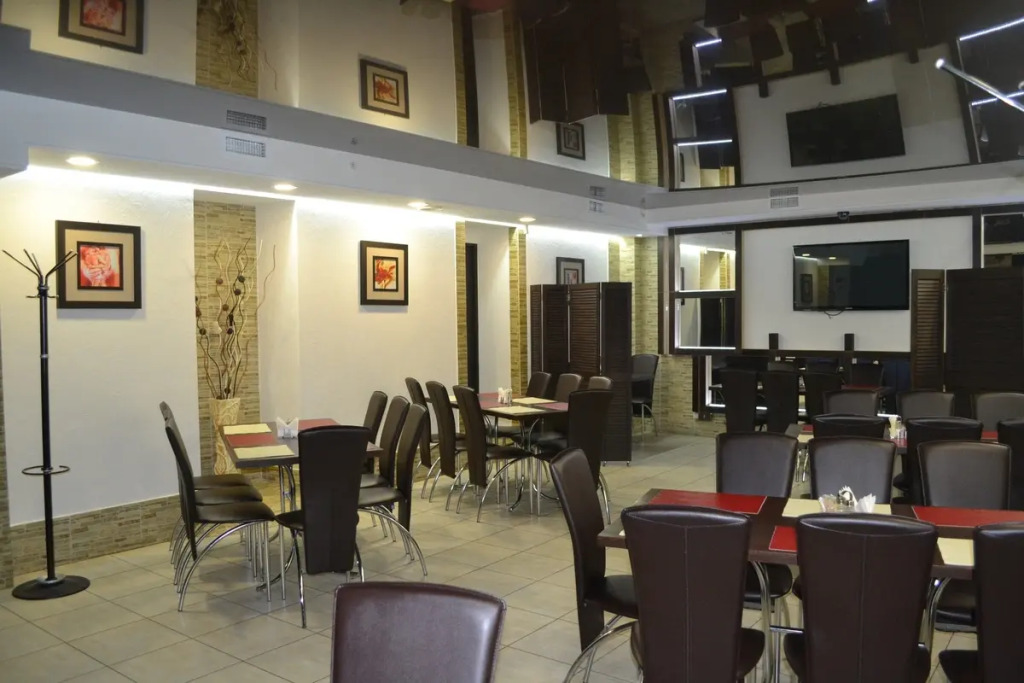 City Hotel
