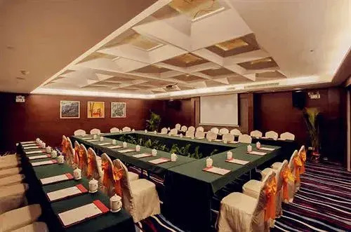 Yangjiang Sunrise Hotel