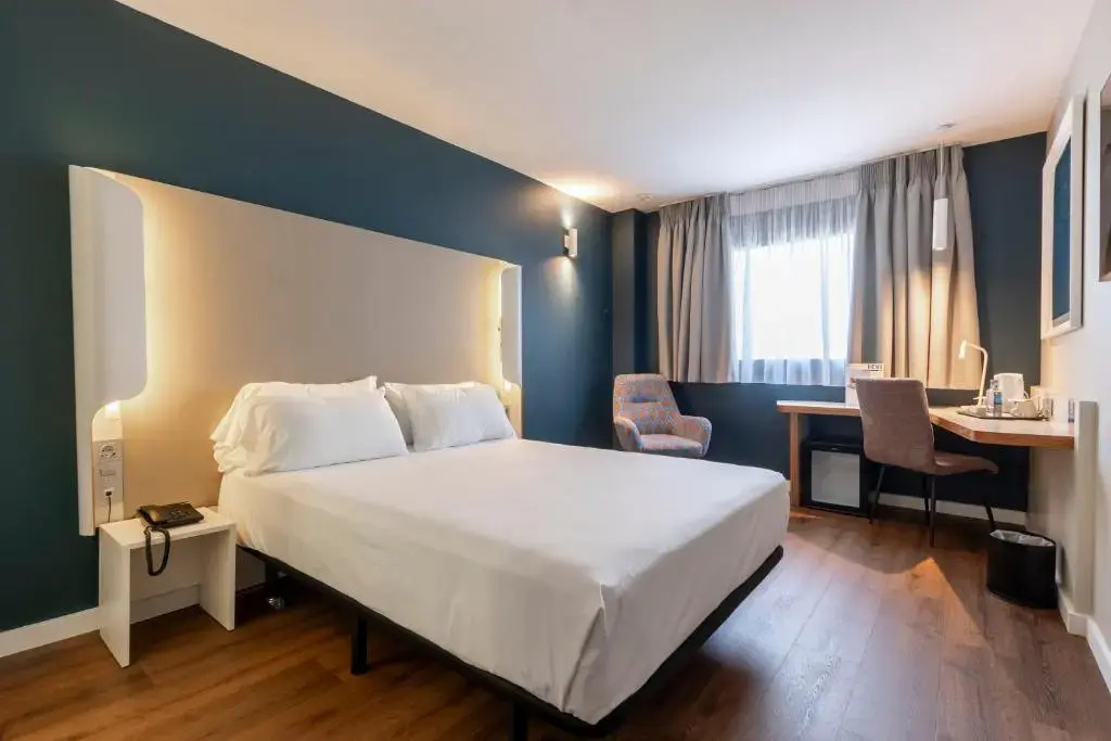 Travelodge Malaga Airport Отель