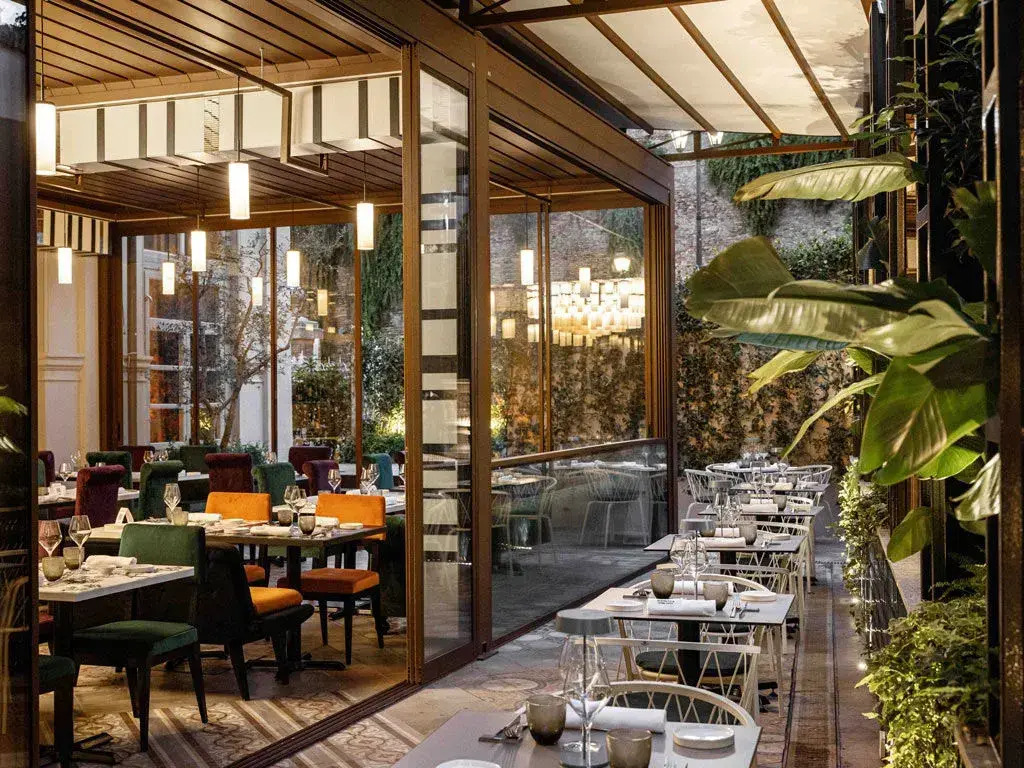 Roma Luxus Hotel