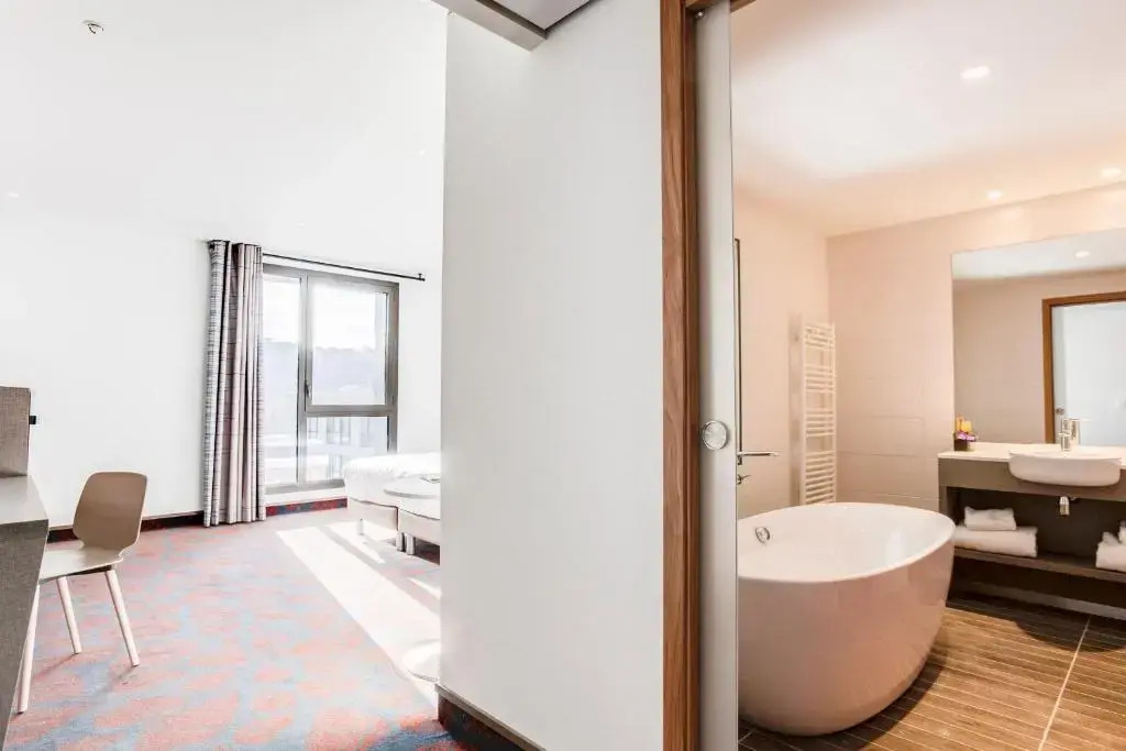 Spark by Hilton Lyon Park Saone